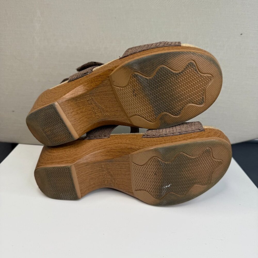 Dansko Heels - Picture 6 of 7